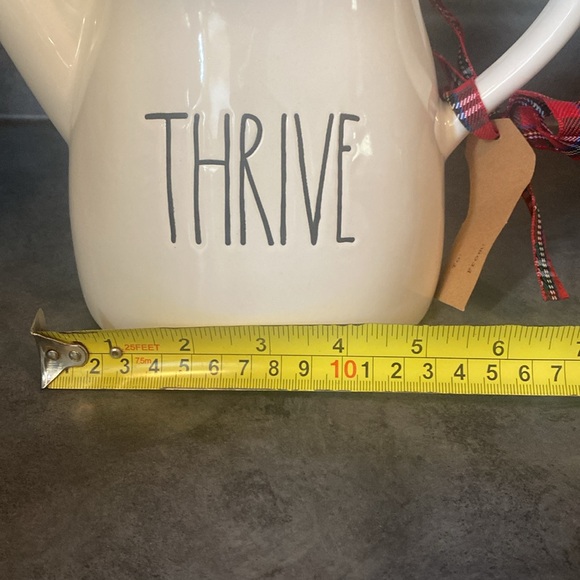 NWT Rae Dunn Ceramic THRIVE Watering Can - Picture 5 of 6